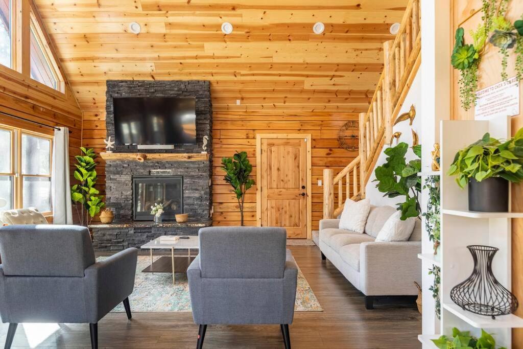 Modern Family Mins To Lake, Slopes & Hikes Big Bear City