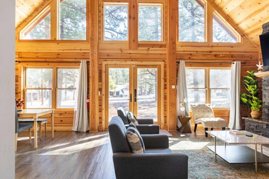 Modern Family Mins To Lake, Slopes & Hikes Chalet Big Bear City